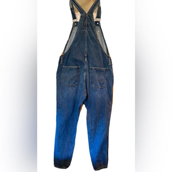 Gap Ladies Overalls in Size XS. In Excellent Preloved Condition! - Picture 2 of 4